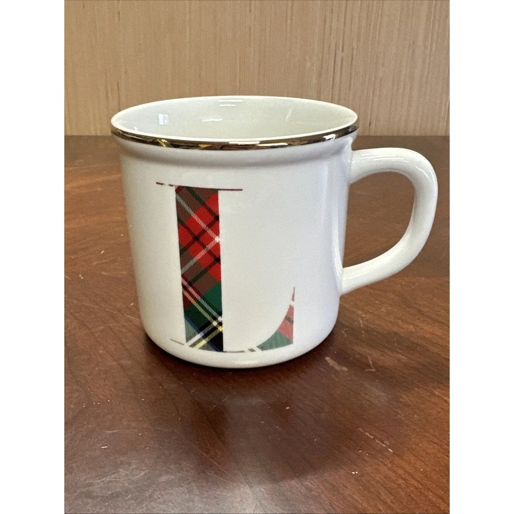 Pottery‎ Barn Stewart Plaid Initial Mug L Gold Rim Red Green Christmas Cup